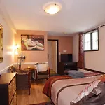 Marketa\'S Bed And Breakfast